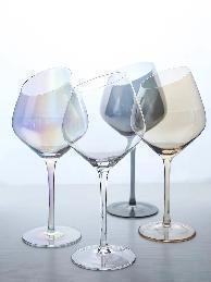 Populárne poháre na likér z dovozu, poháre na šampanské a červené víno